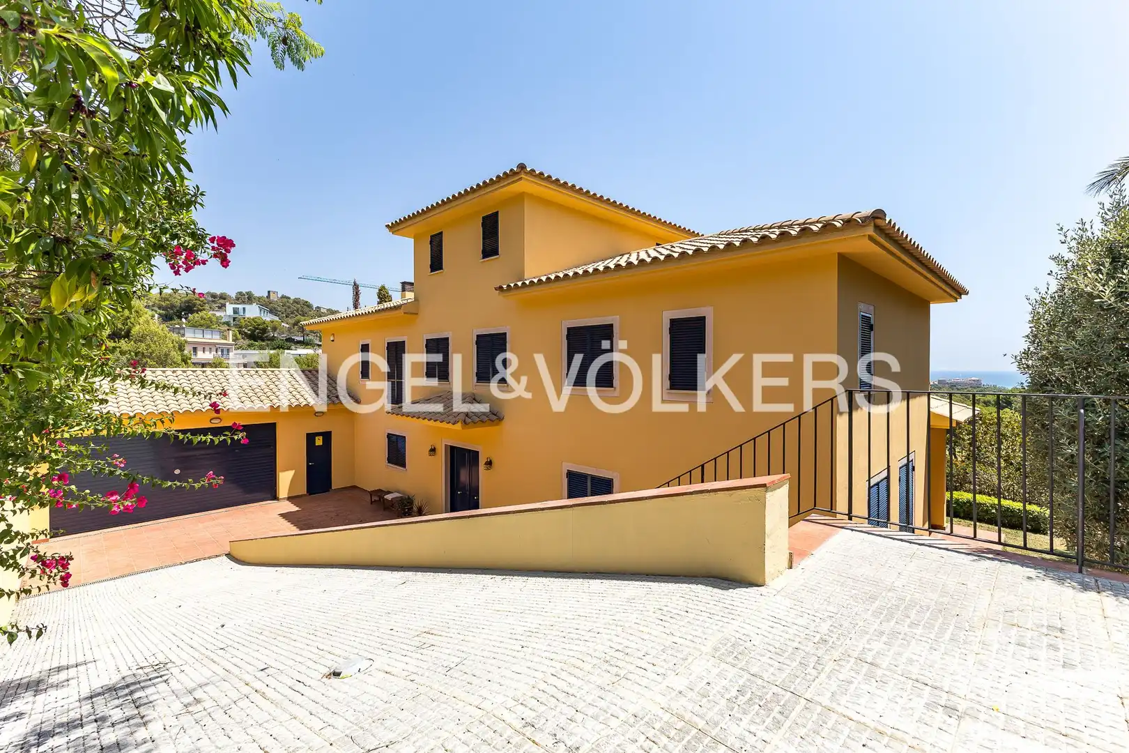 Exterior view of Houses for sale in Sitges  with Air Conditioner, Heating and Private garden