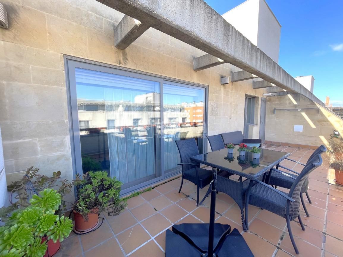 Terrassa de Pis en venda en  Madrid Capital amb Terrassa, Traster i Piscina comunitària