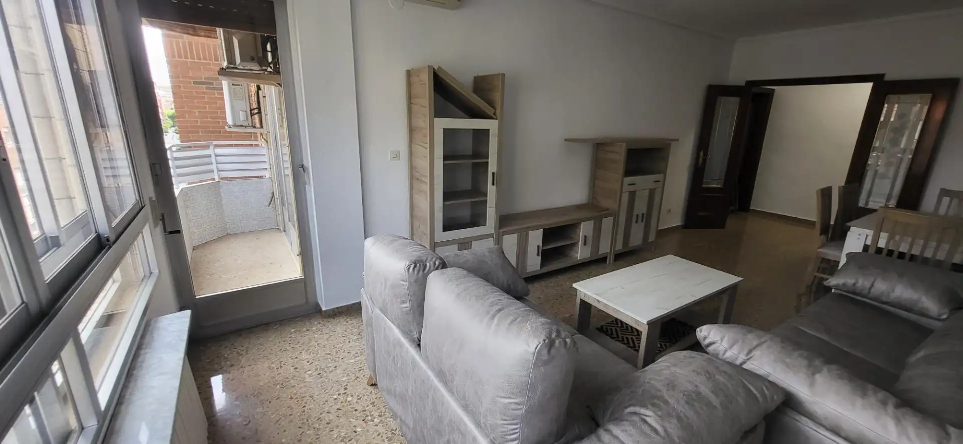 Sala d'estar de Pis de lloguer en Albacete amb Aire condicionat, Calefacció i Moblat