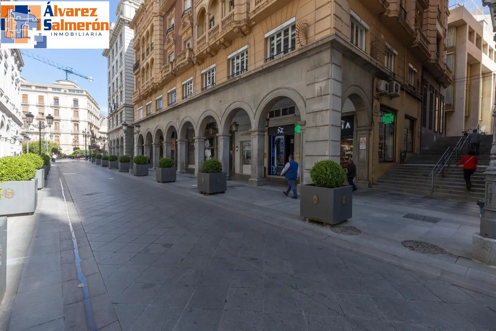 Vista exterior de Pis en venda en Granada amb Calefacció
