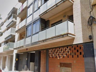 Individual for sale in Llevant