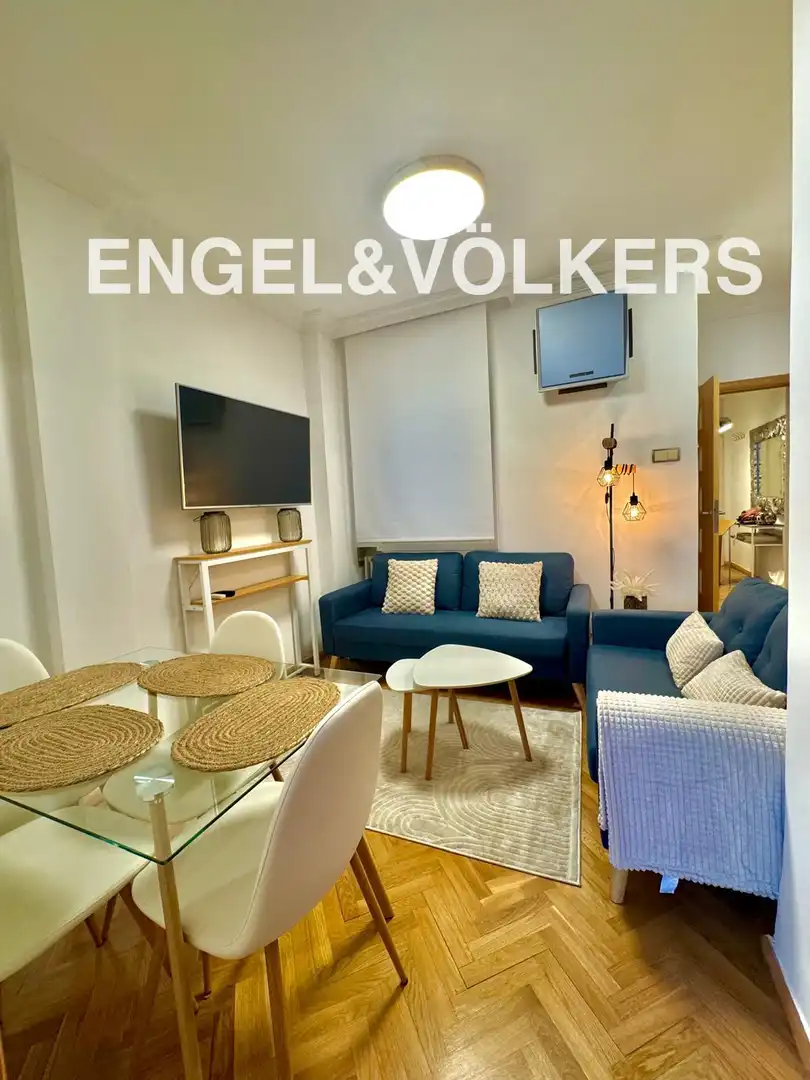 Wohnzimmer von Wohnung zur Miete in Madrid mit Klimaanlage, Heizung und Parkett