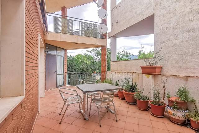 Casa adosada en Venta en de Ponent, 38 en Centre