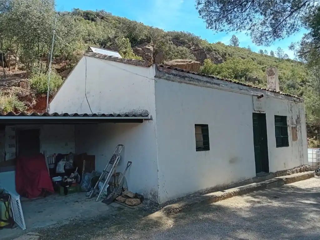 Vista exterior de Casa o chalet en venta en Buñol