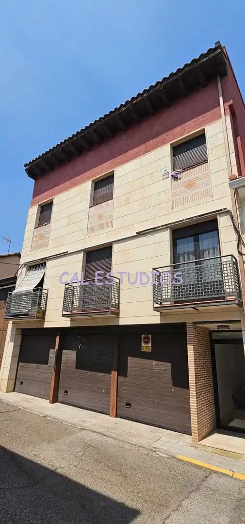 Exterior view of Flat for sale in Torrelaguna  with Air Conditioner and Storage room