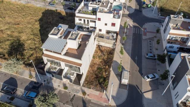 Terreno residencial en Venta en Puerto de Sagunto - Calle GIACOMO PUCCINI en San José - Los Metales