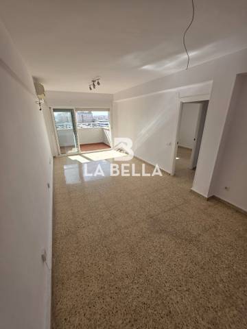 Piso en Alquiler en Barriada de Pineda