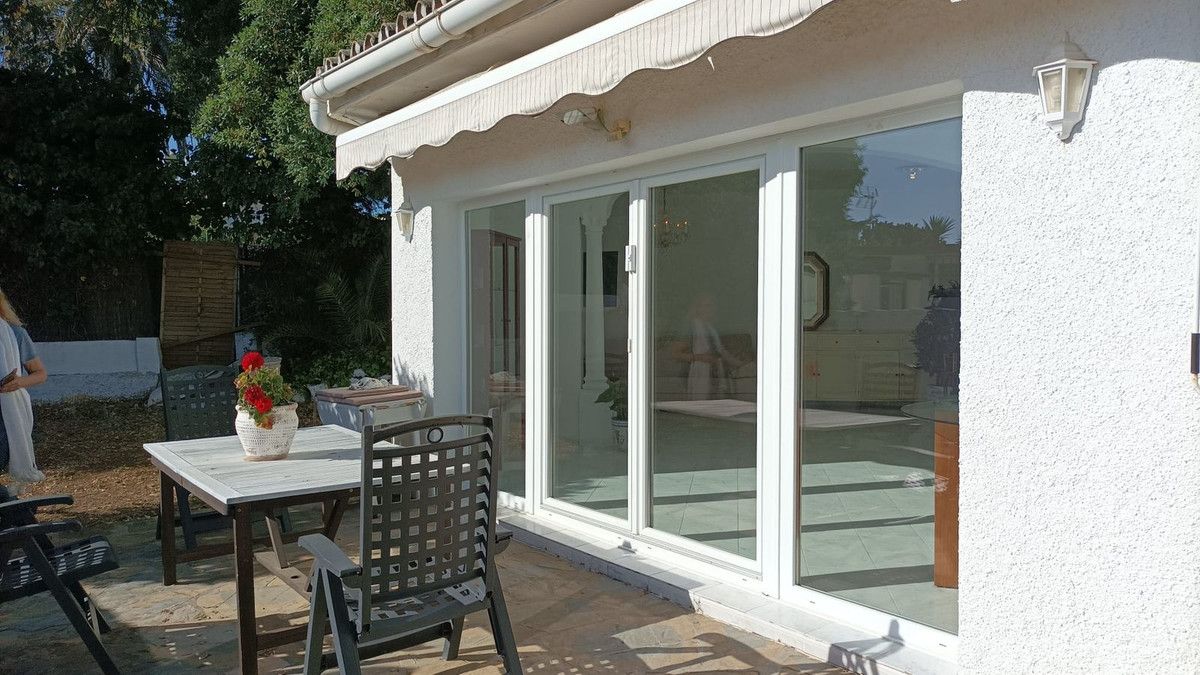 Terrassa de Casa o xalet en venda en Marbella amb Jardí privat
