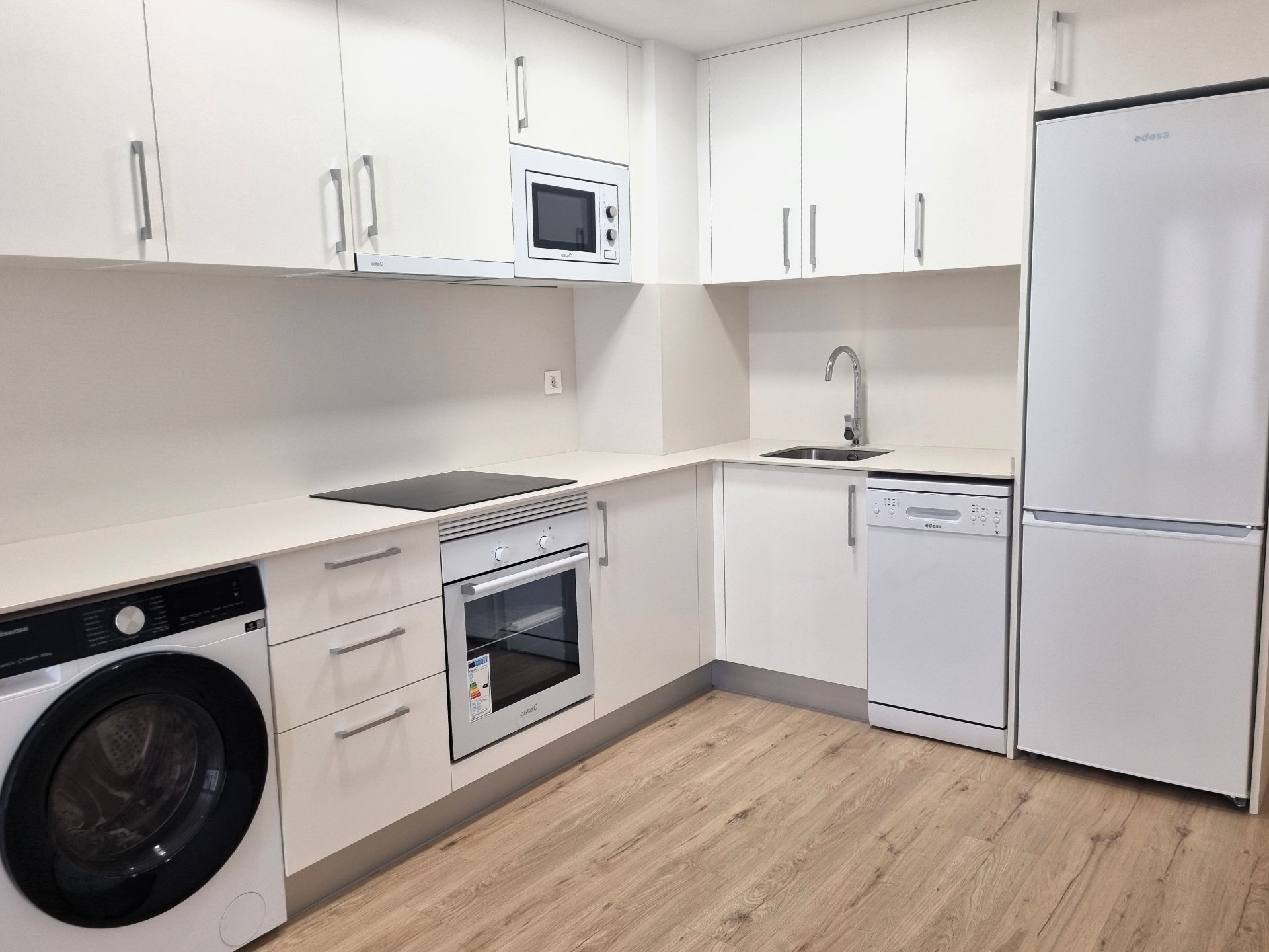 Pis de lloguer a Carrer Baró d'Eroles, Joc de la Bola - Camps d'Esports