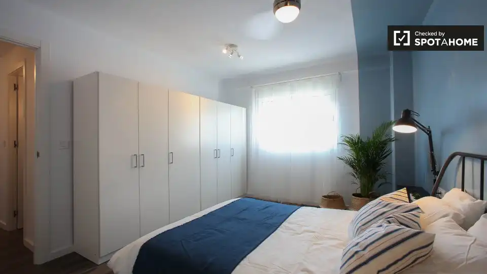 Bedroom of Flat for rent in Valencia  with Air Conditioner, Heating and Furnished