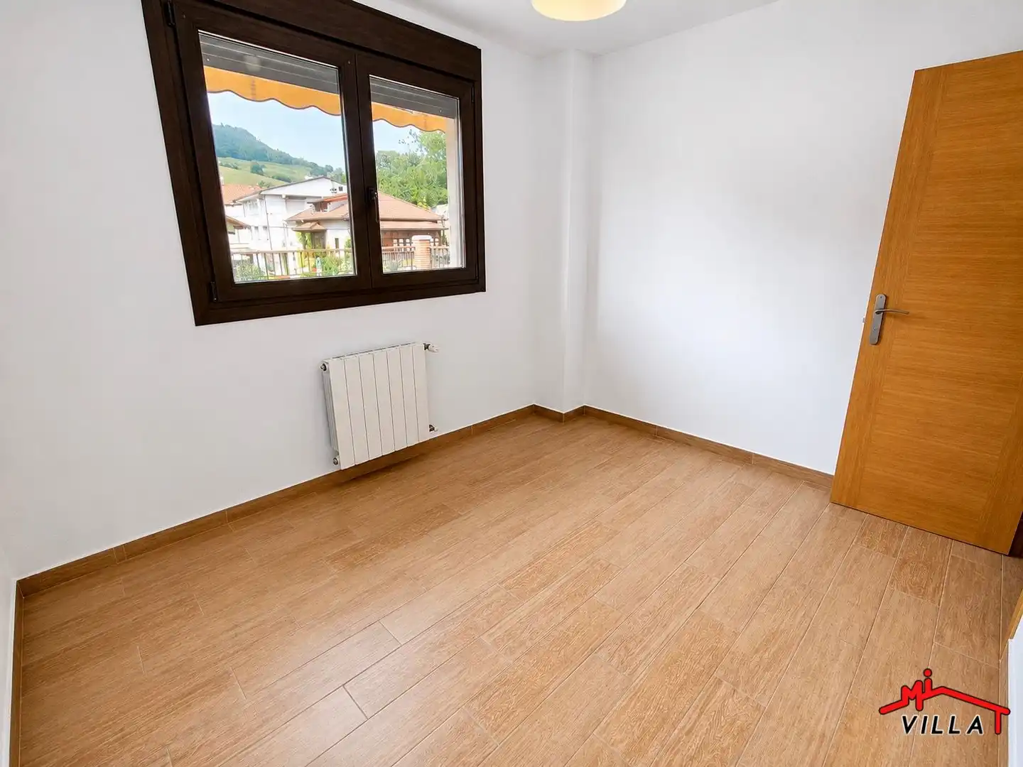 Habitación de Piso en venta en Ramales de la Victoria con Calefacción, Terraza y Trastero