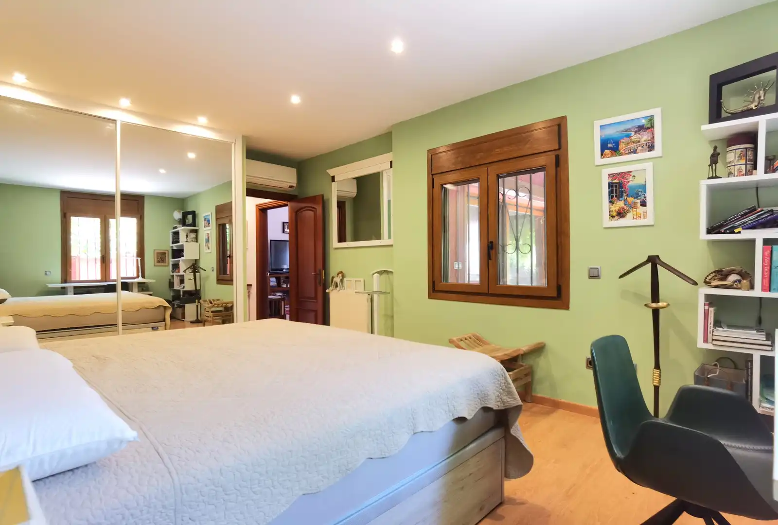 Habitación de Casa o chalet en venta en Empuriabrava con Aire acondicionado, Calefacción y Jardín privado