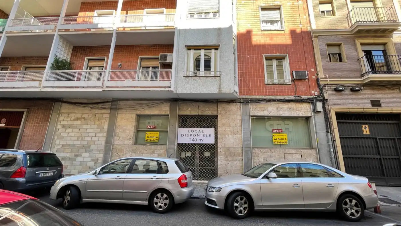 Local comercial en alquiler en Centro, imagen 2