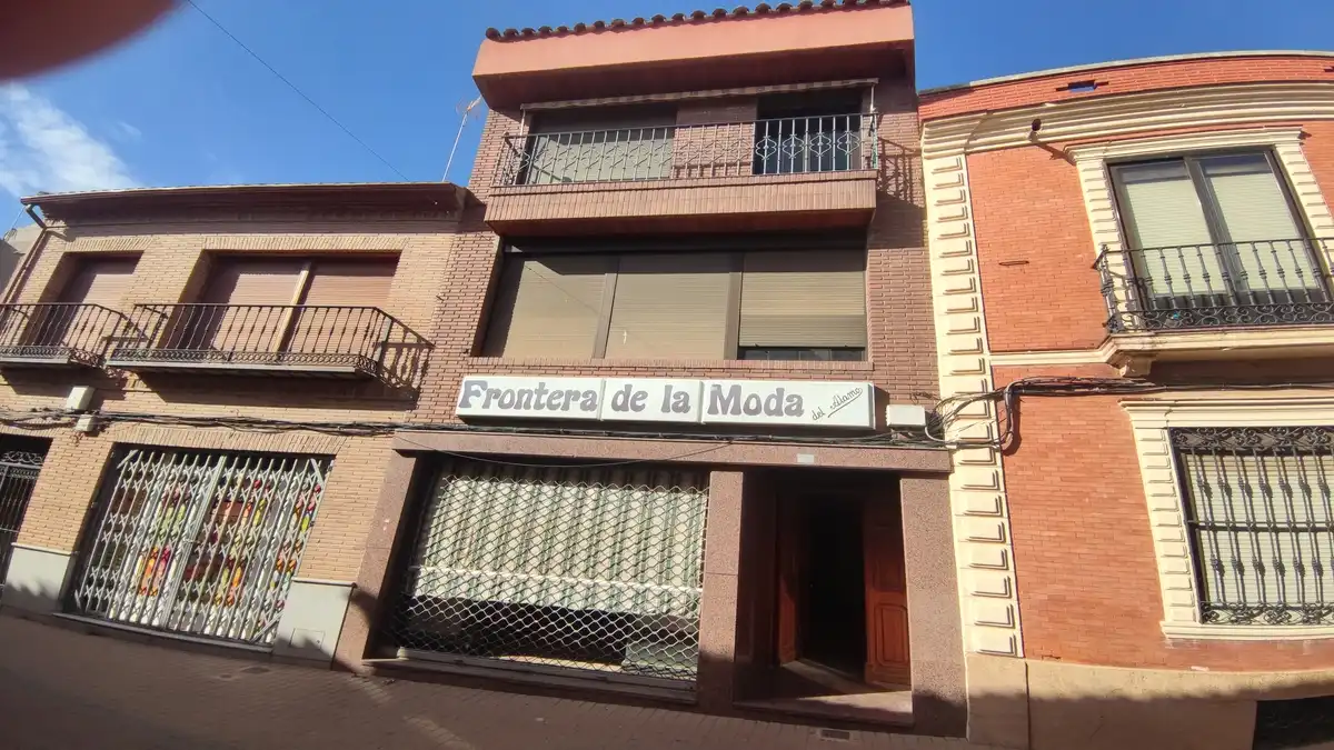 Casa o xalet en venda en Consuegra