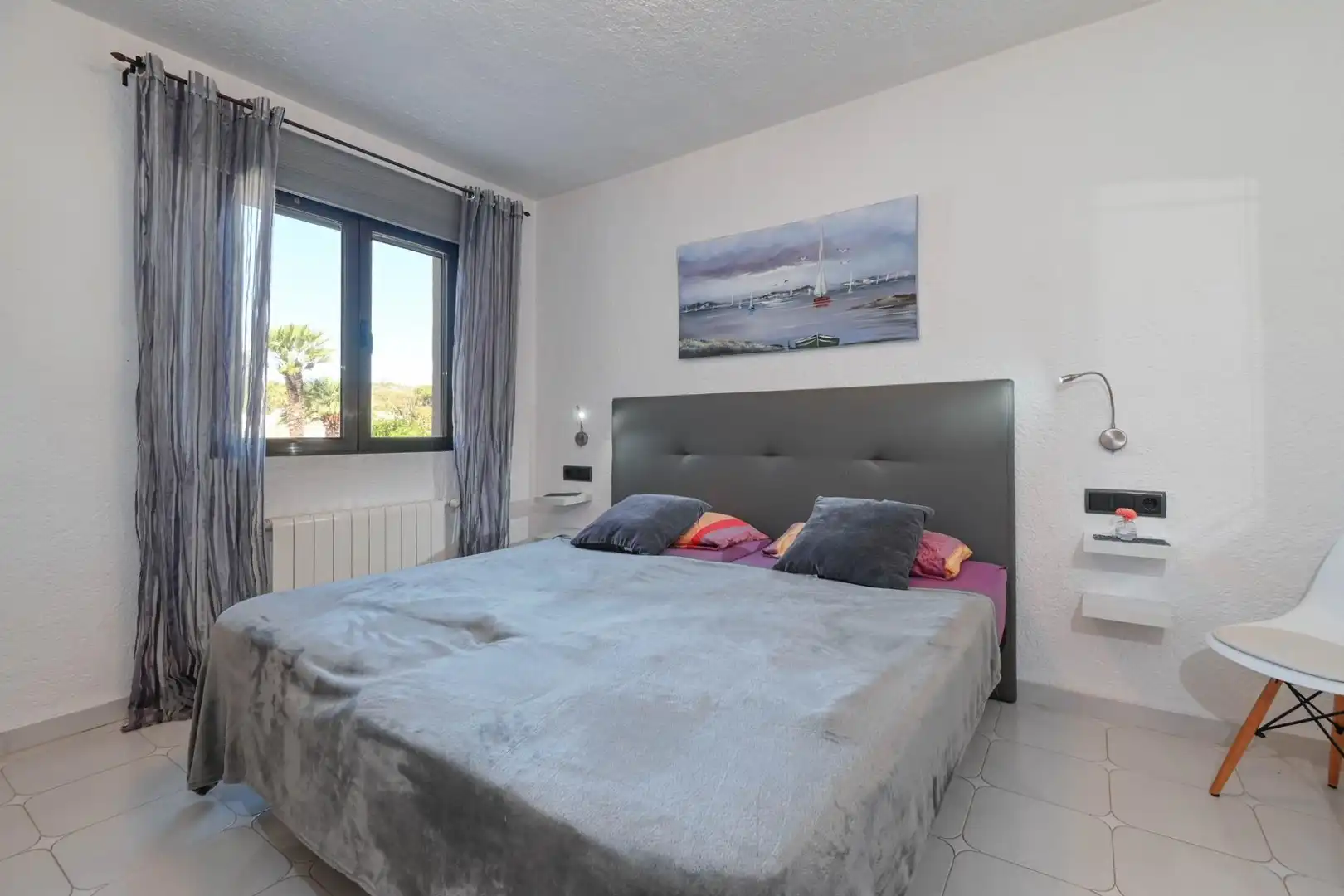 Detached house with pool for sale in La Granadella  - Costa Nova, imagen 9