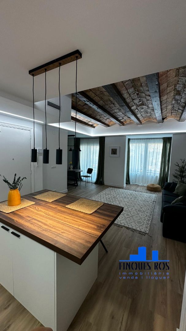 Living room of Flat for sale in Tortosa  with Air Conditioner, Heating and Parquet flooring