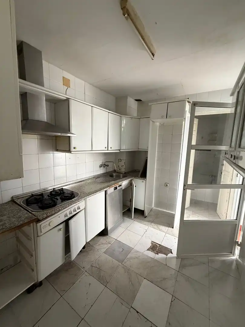 Küche von Gebäude zum Verkauf in Badajoz