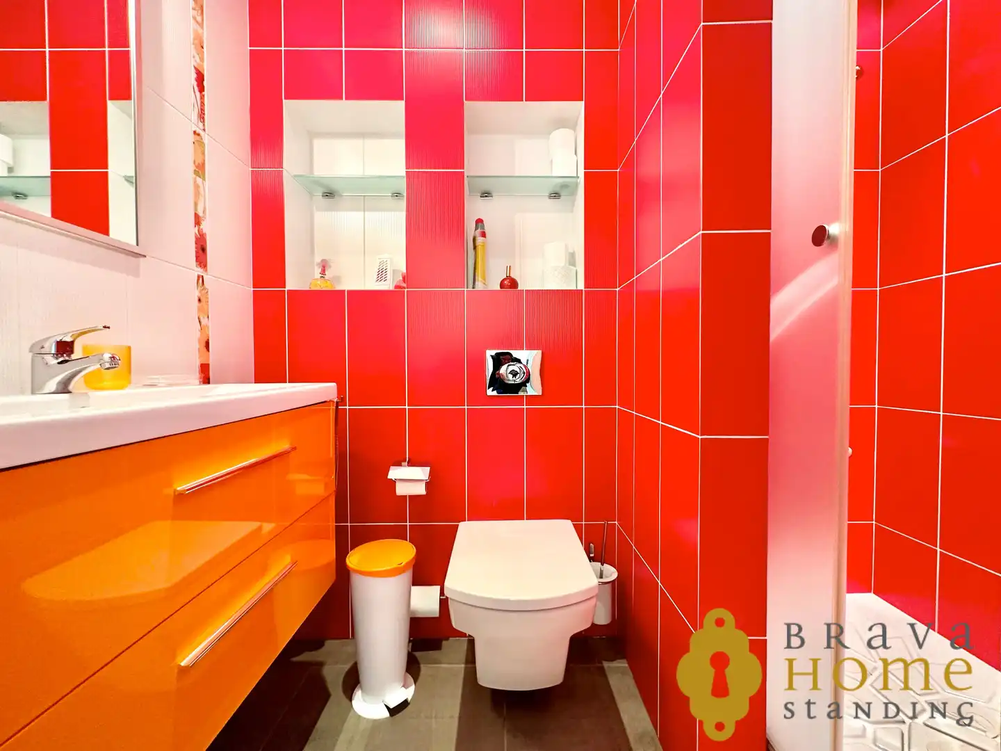 Bathroom of Houses for sale in Empuriabrava  with Air Conditioner, Heating and Private garden