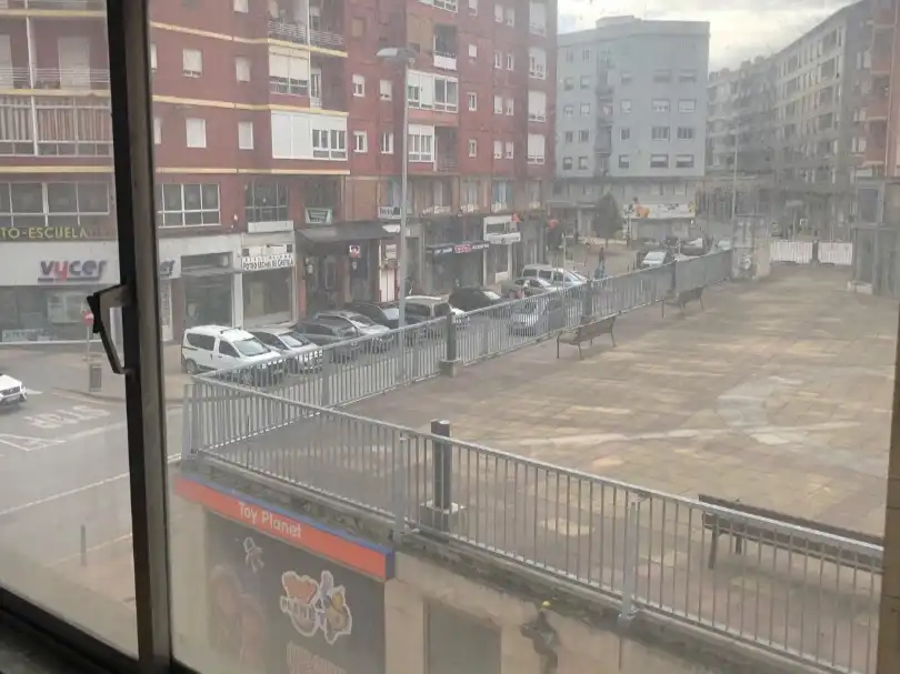 Vista exterior de Oficina en venta en Inmobiliaria - Barreda