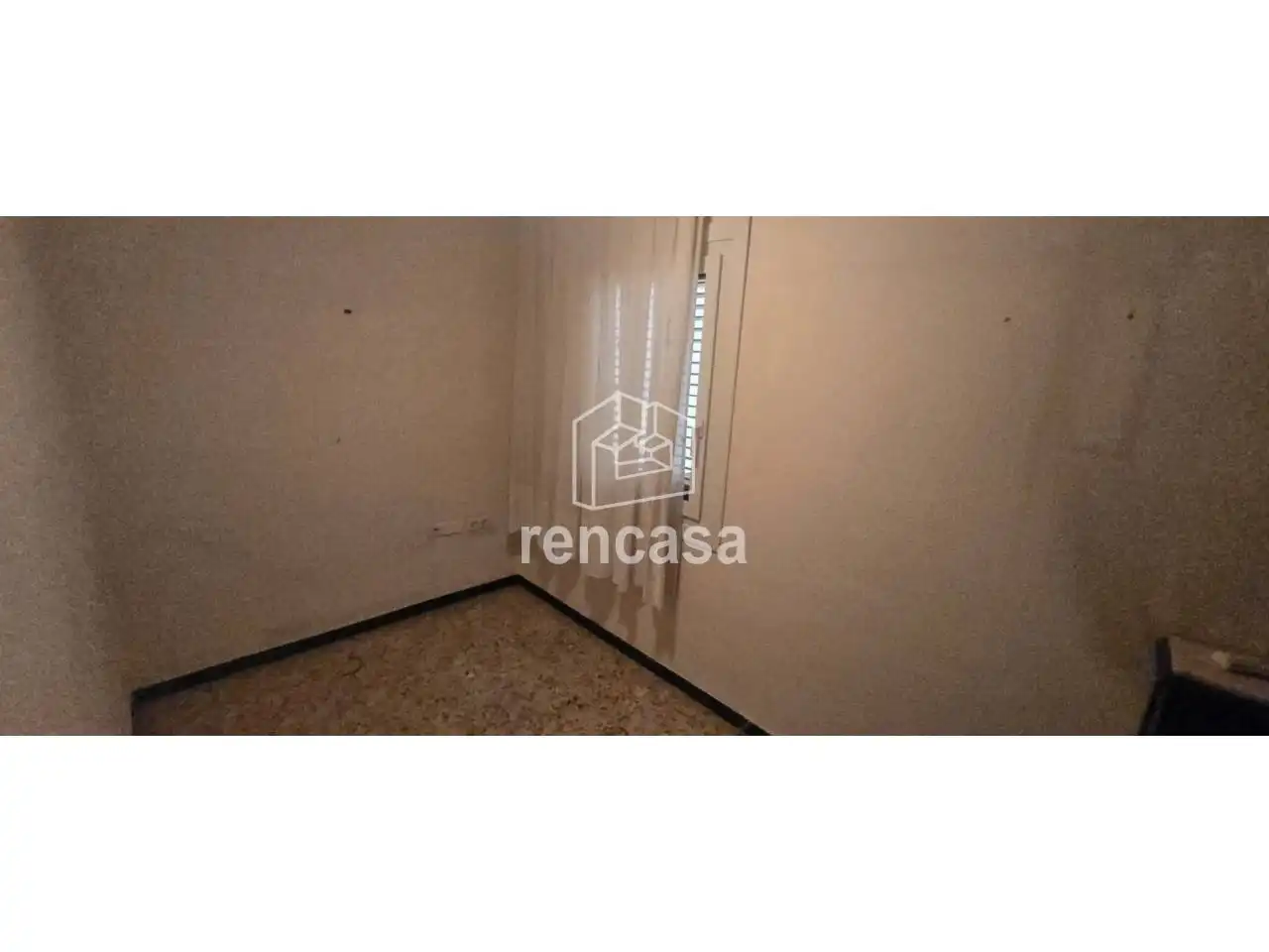 Wohnung zum Verkauf in Lleida mit Heizung, Terrasse und Möbliert