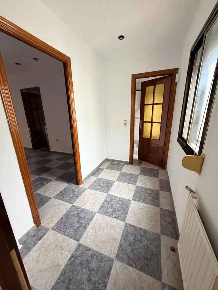 Piso en venta en Arcas del Villar con Calefacción, Trastero y Balcón