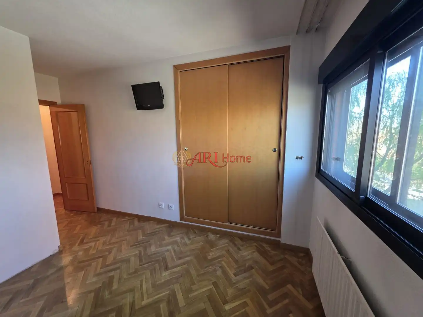 Bedroom of Flat for sale in Fuenlabrada  with Air Conditioner, Heating and Swimming Pool