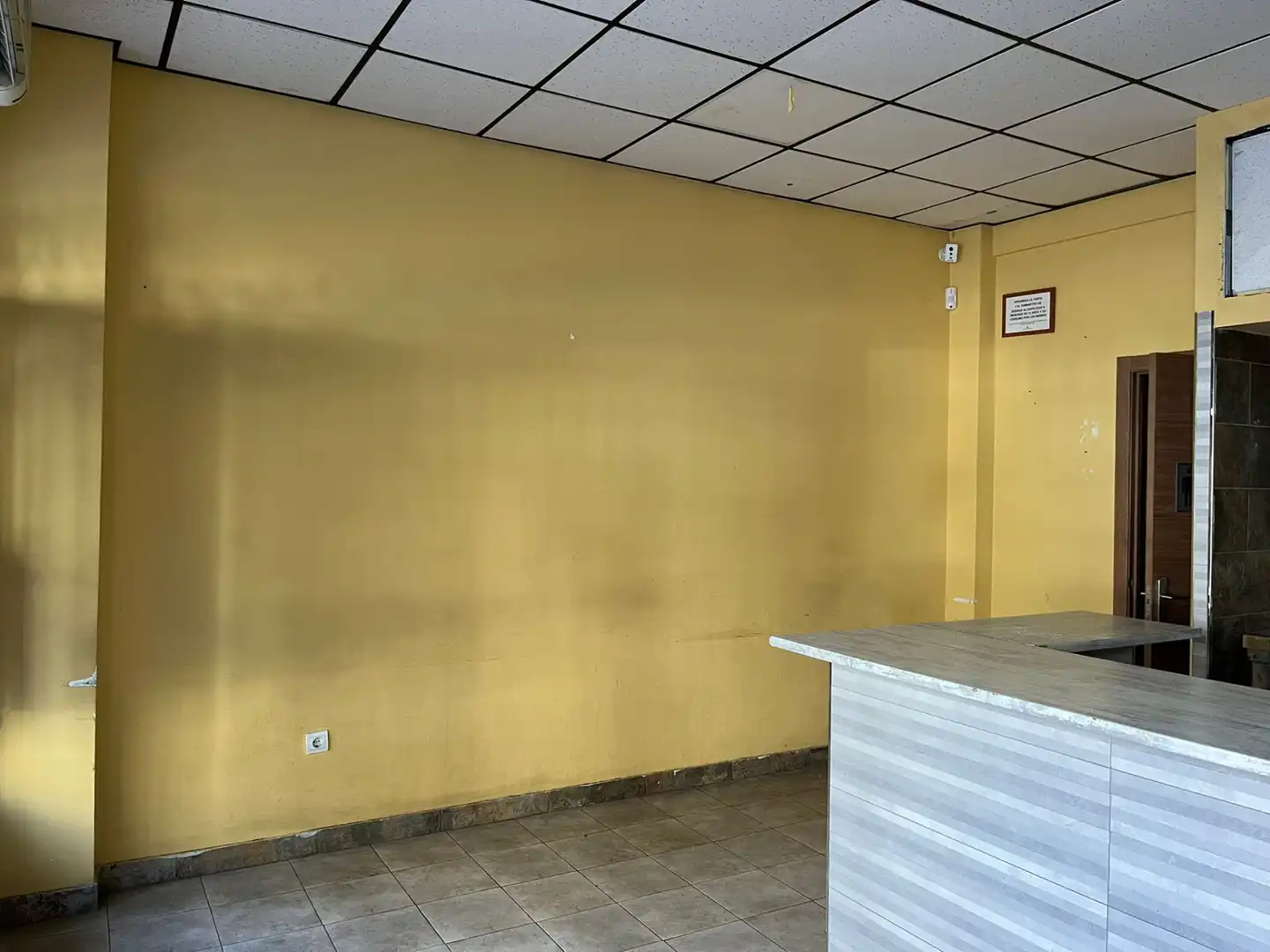 Commercial properties for sale in Madrid  with Air Conditioner