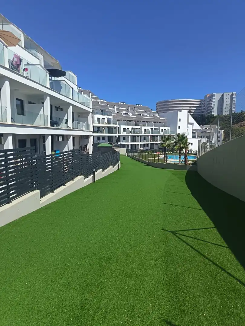 Außenansicht von Wohnung zur Miete in Fuengirola mit Klimaanlage, Terrasse und Möbliert