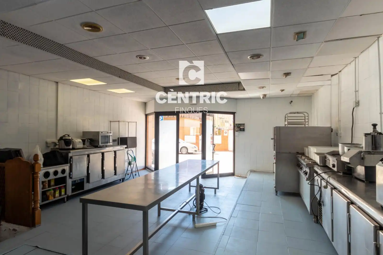 Locale commerciale in vendita a Centre - Sant Oleguer