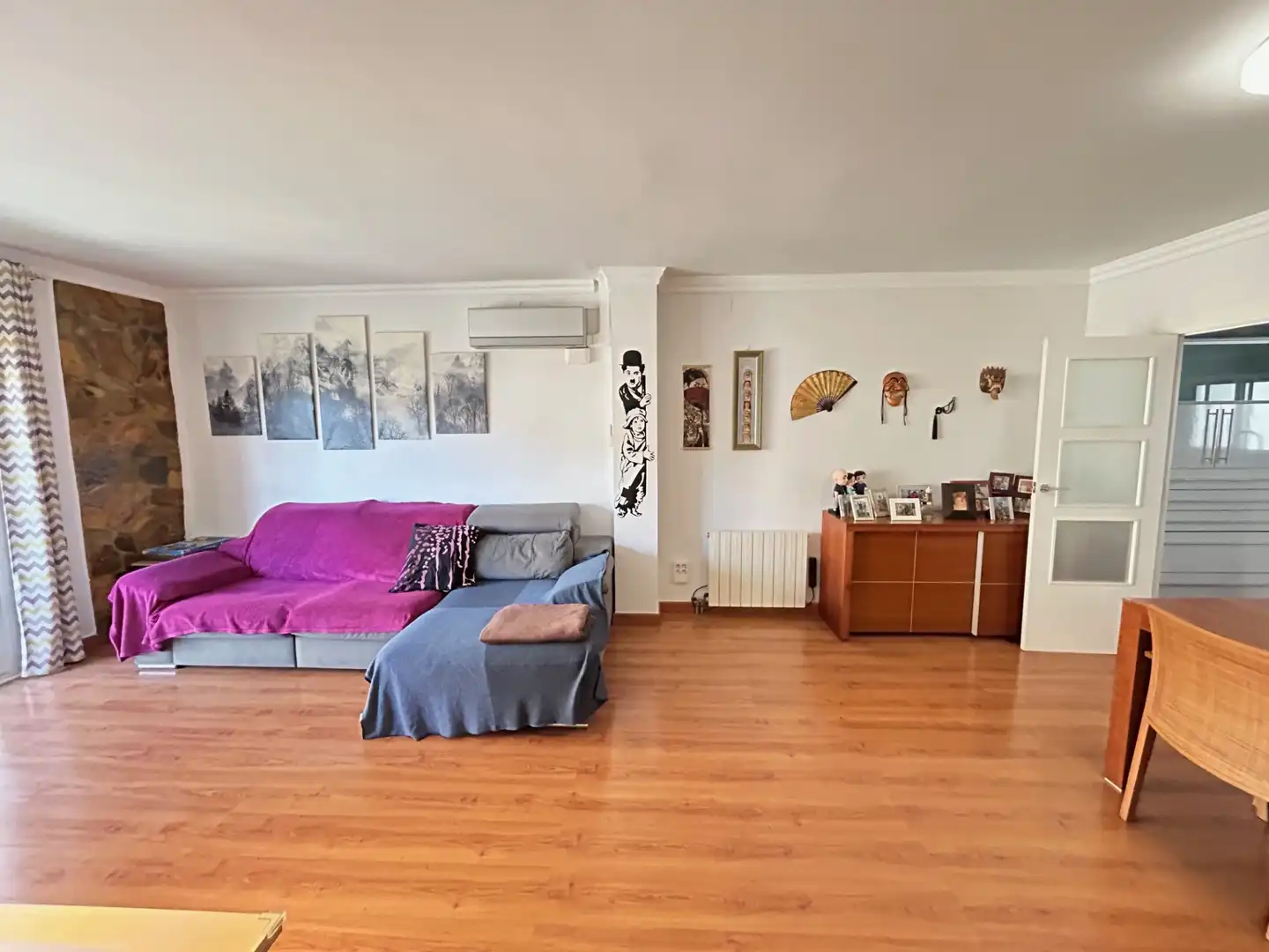 Wohnzimmer von Maisonette zum Verkauf in Sant Boi de Llobregat mit Klimaanlage, Heizung und Parkett