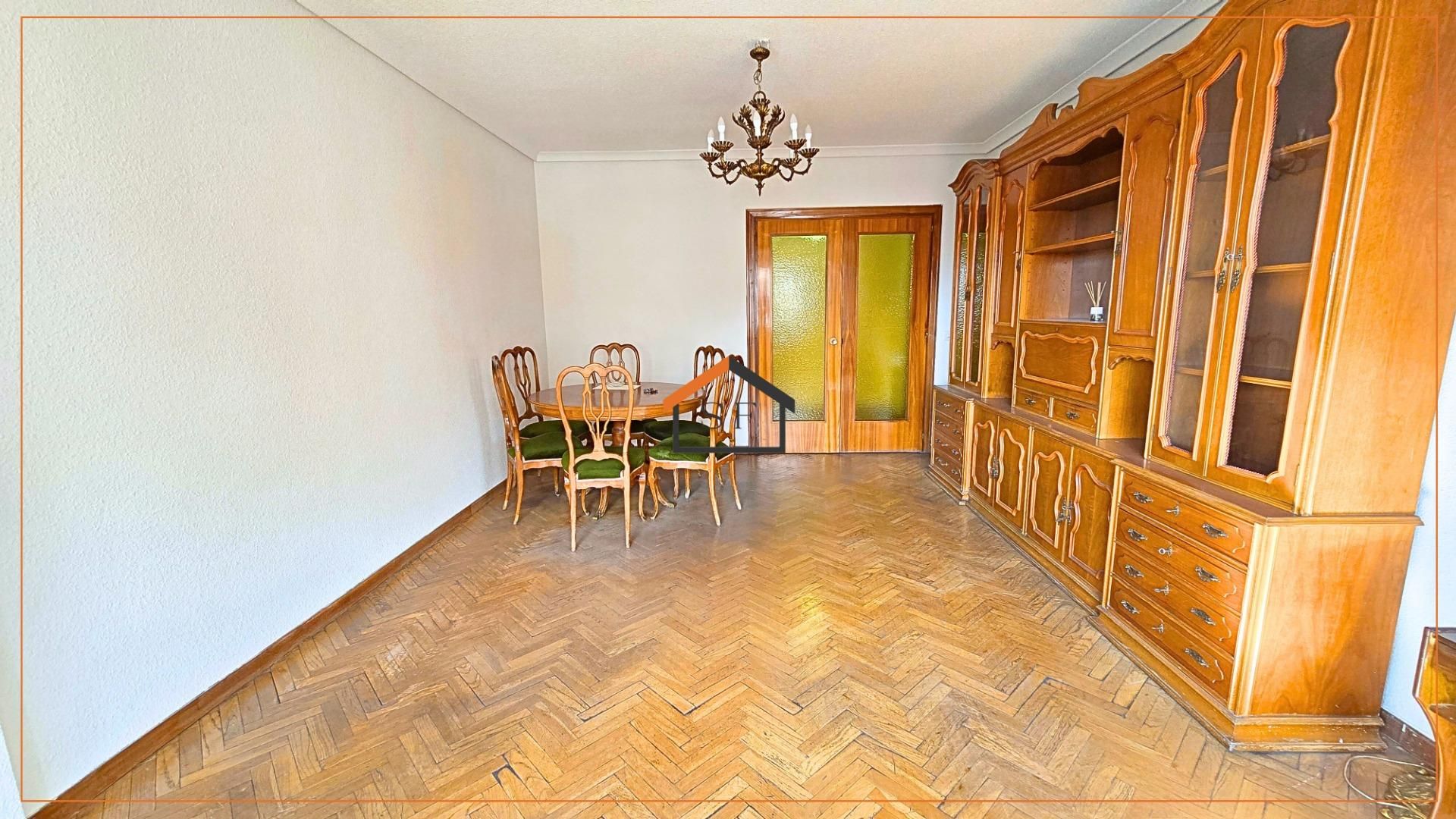 Comedor de Piso en venta en  Madrid Capital con Aire acondicionado, Parquet y Terraza