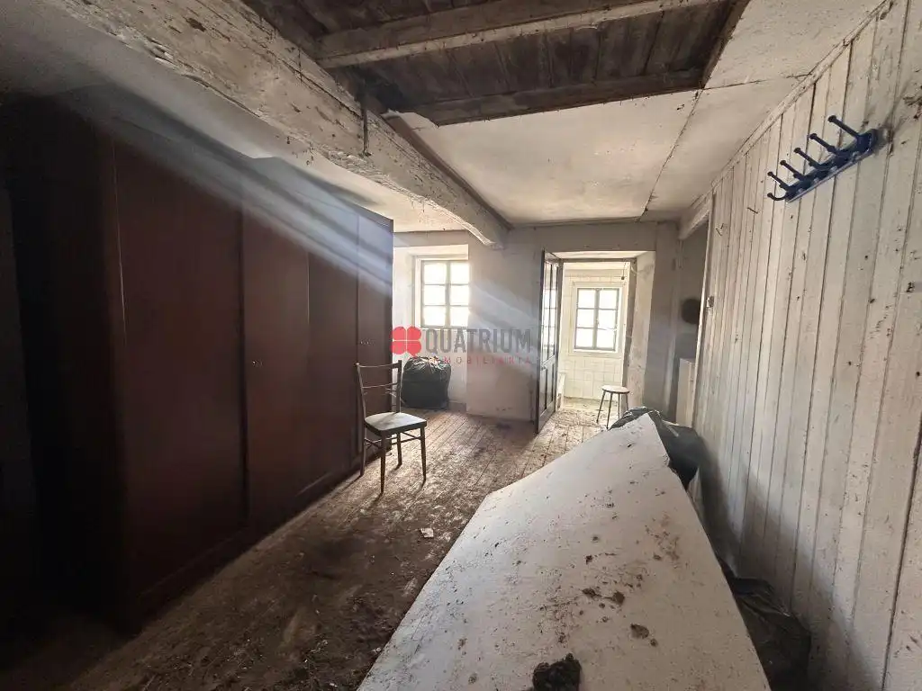 Dormitori de Casa o xalet en venda en Teo amb Jardí privat