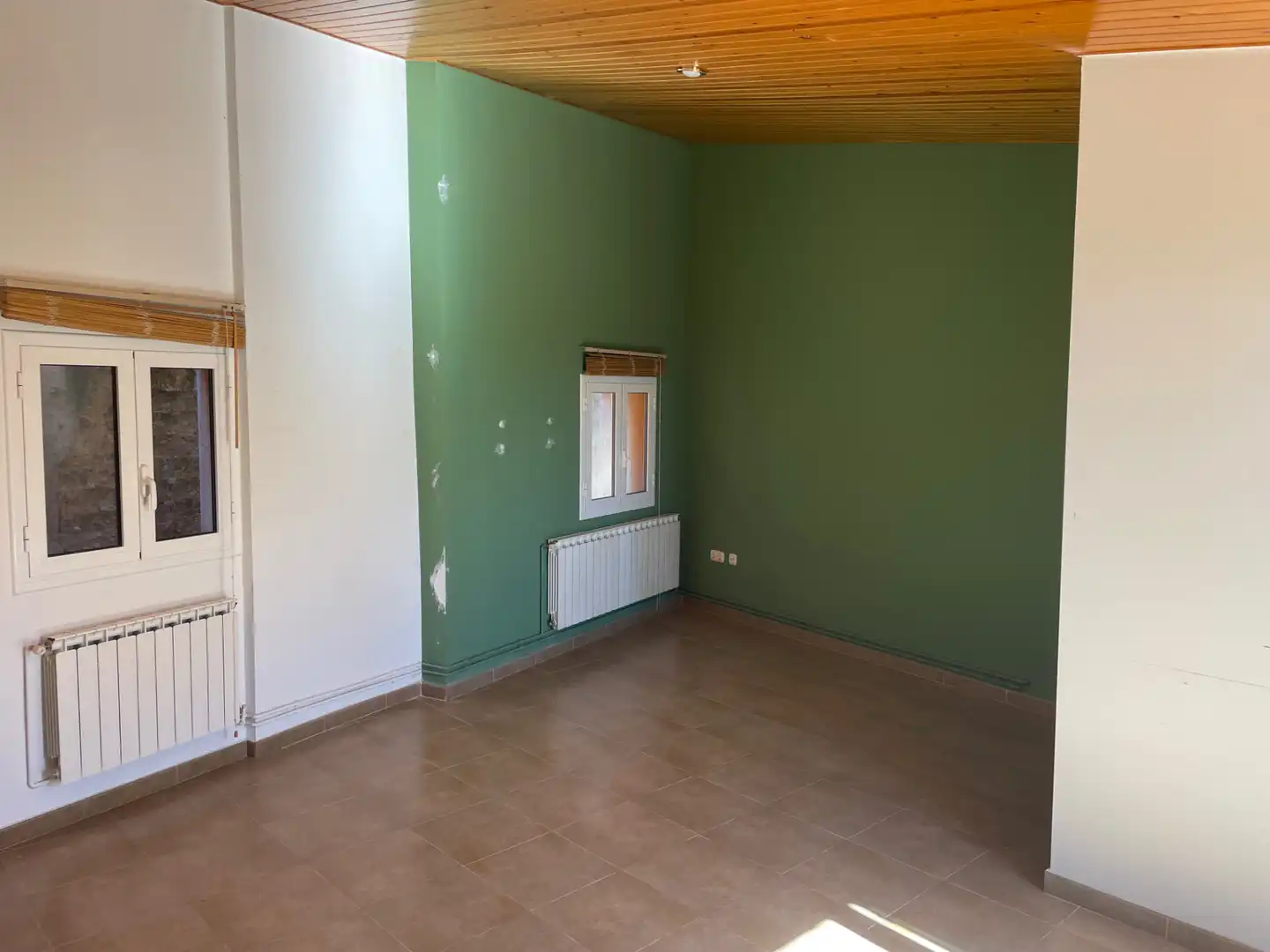 Haus oder Chalet zur Miete in Berga mit Heizung, Terrasse und Abstellraum