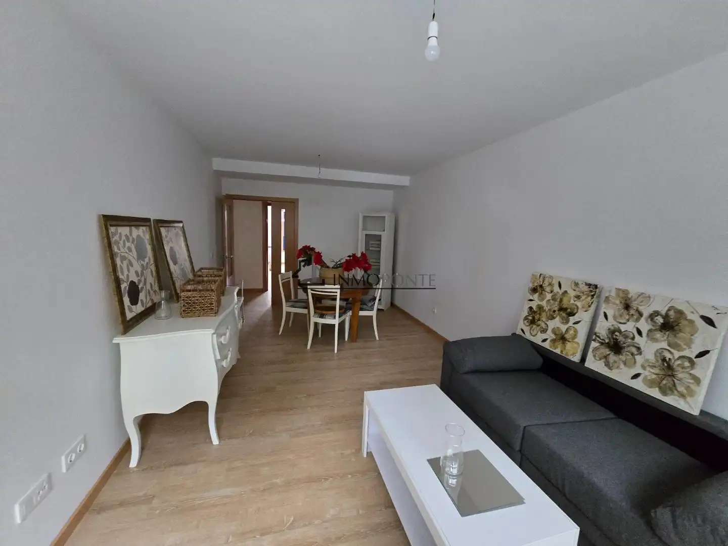 Sala de estar de Piso en venta en Soutomaior con Calefacción, Terraza y Trastero