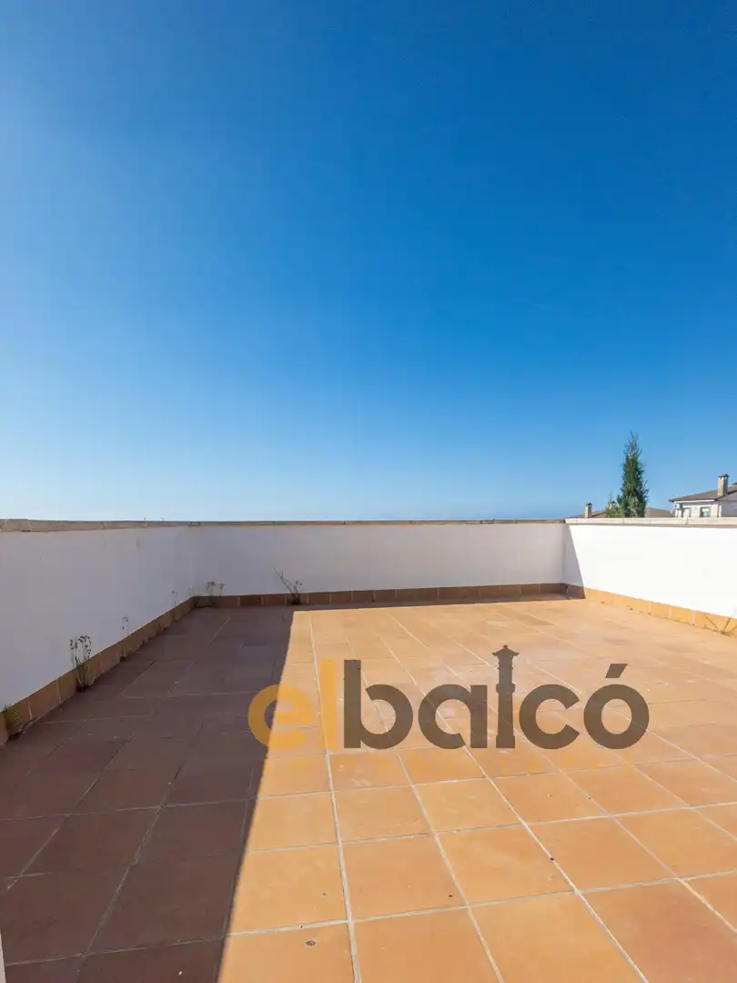 Terrassa de Casa adosada en venda en Calafell amb Calefacció, Jardí privat i Parquet