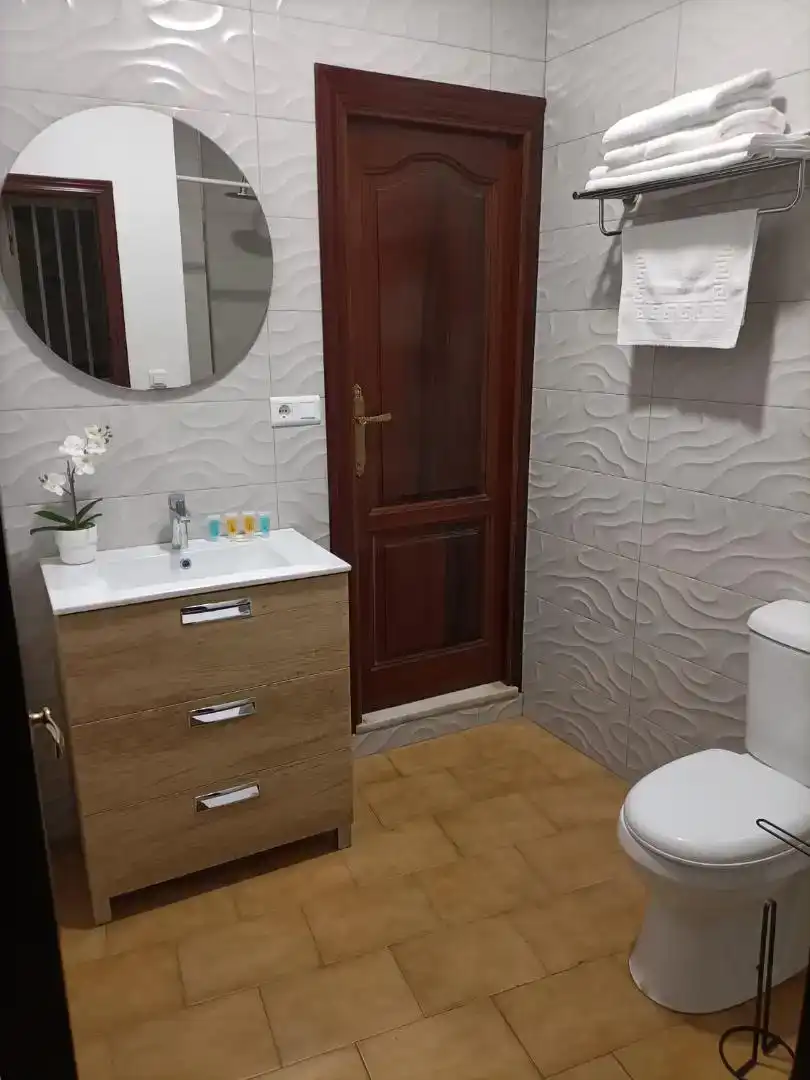Baño de Apartamento en venta en Moguer con Aire acondicionado, Amueblado y Microondas
