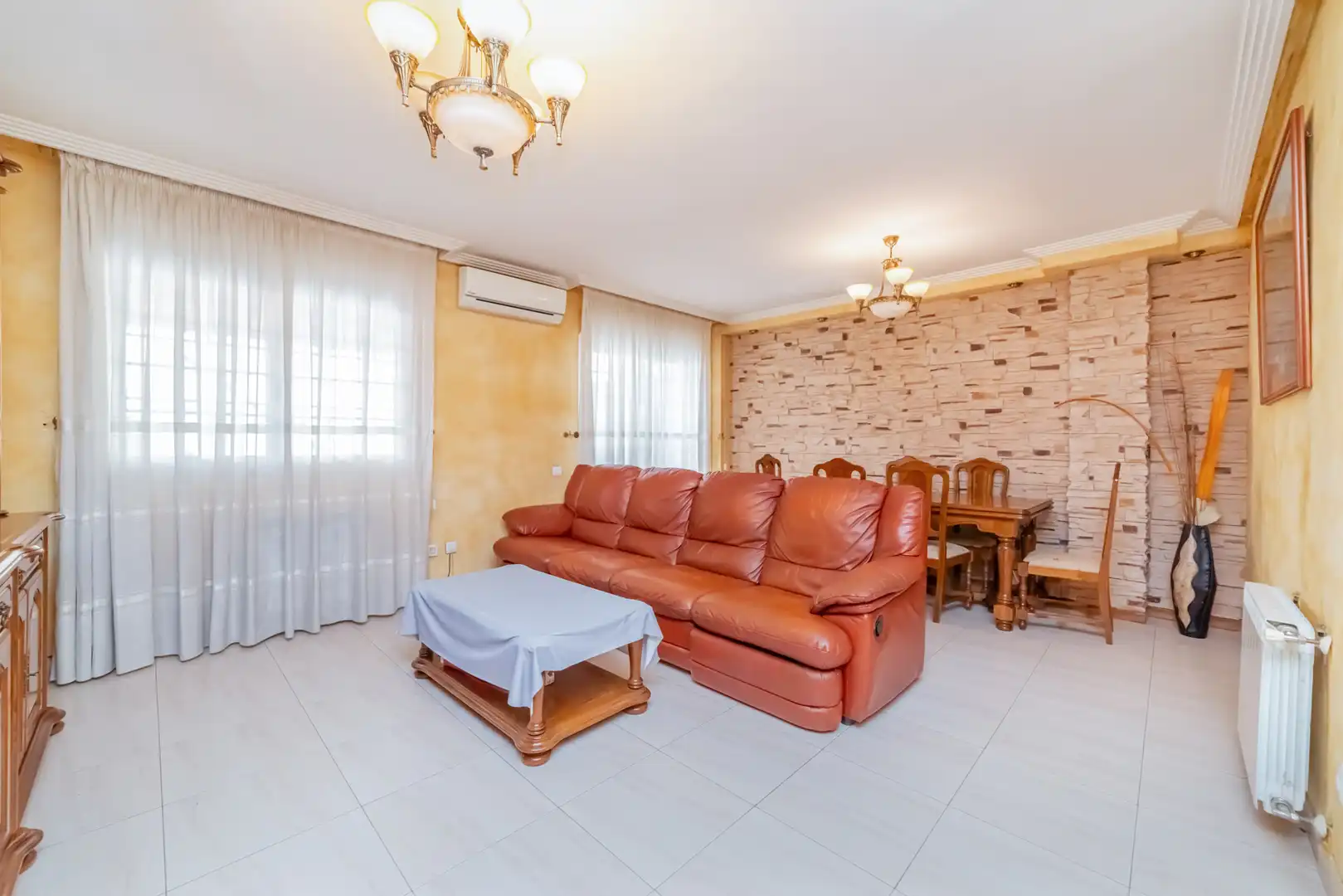 Sala de estar de Casa o chalet en venta en Mejorada del Campo con Aire acondicionado, Calefacción y Terraza