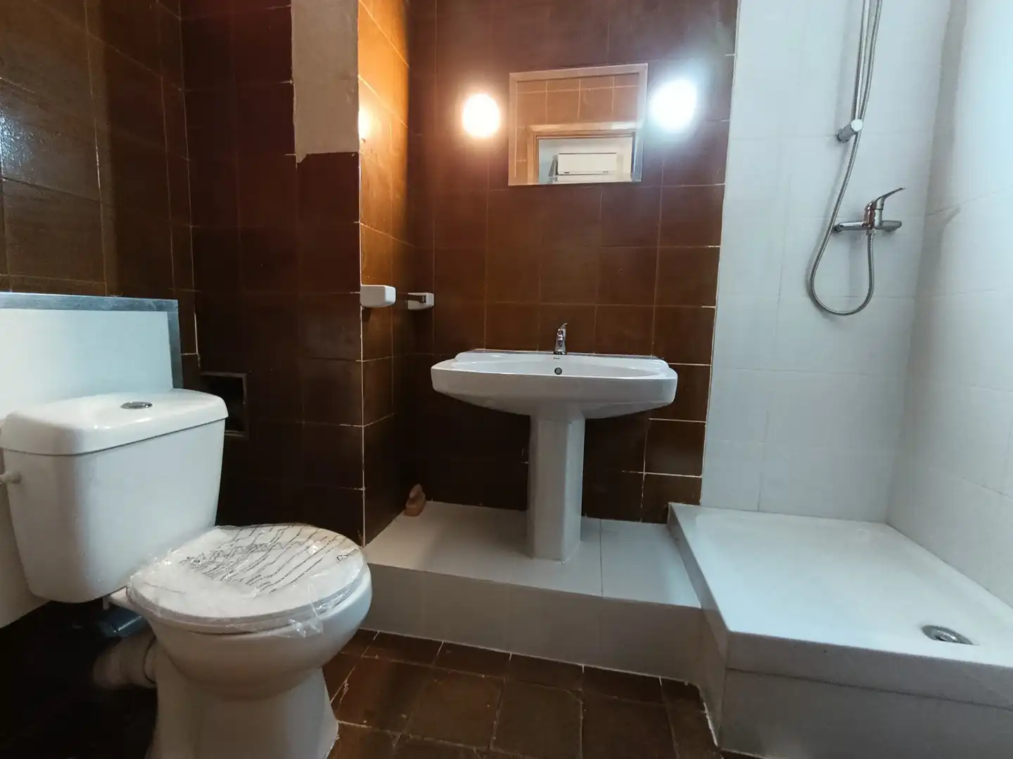 Local comercial de lloguer a Calle Cervantes, imagen 6