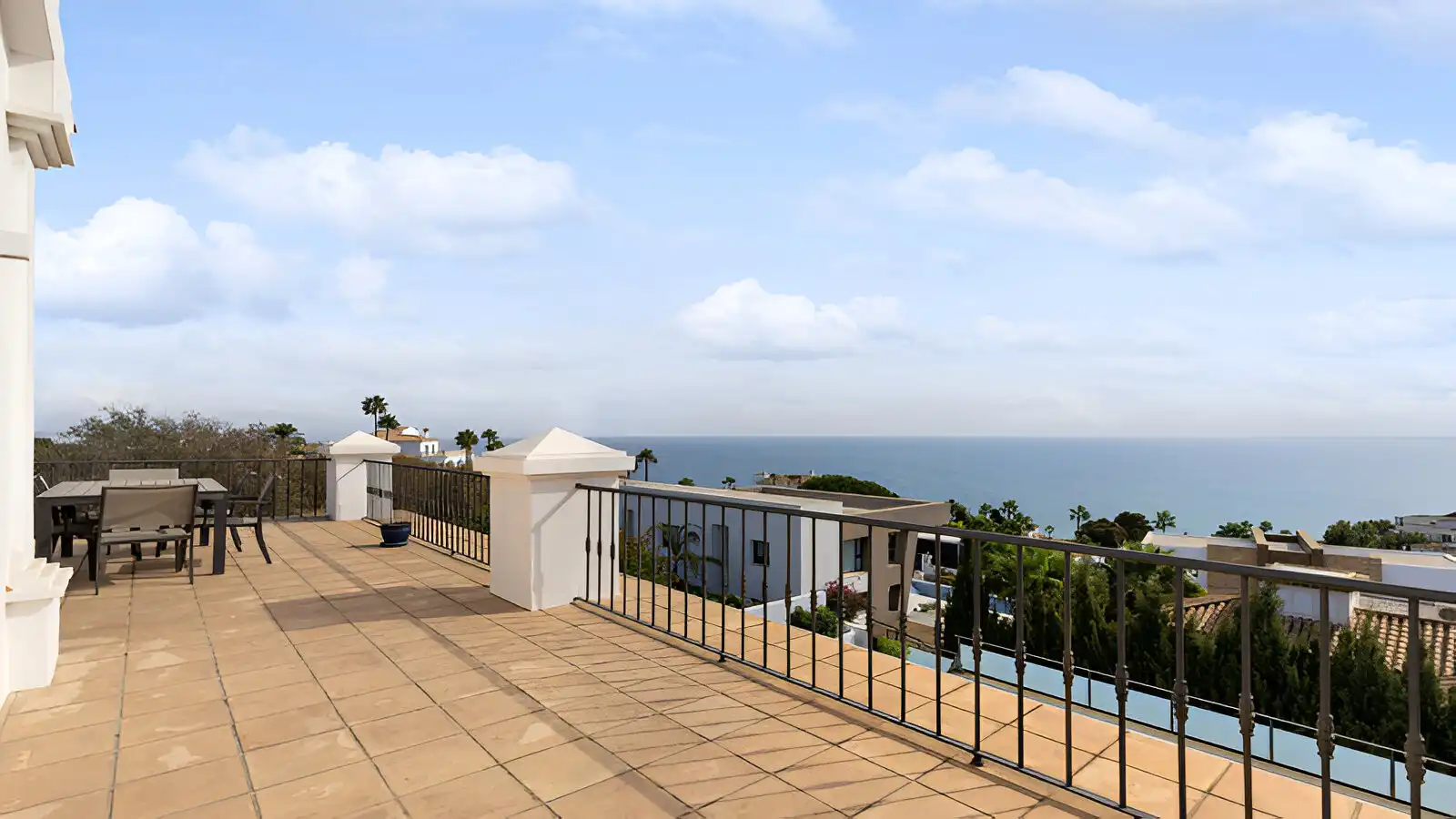 Casa amb piscina en venda a Manilva Pueblo, imagen 2