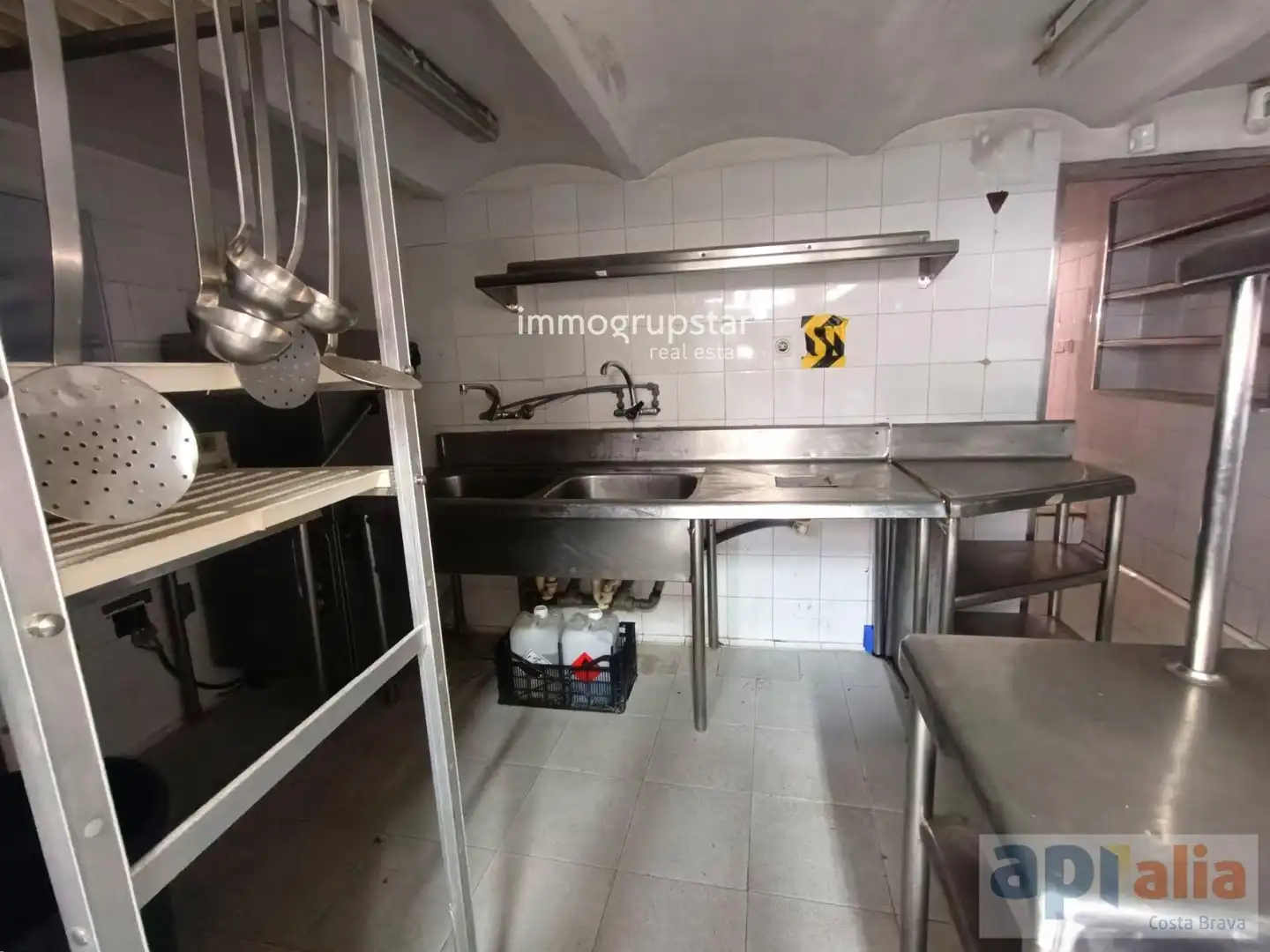 Business premises for sale in de francesc de blanes, imagen 17