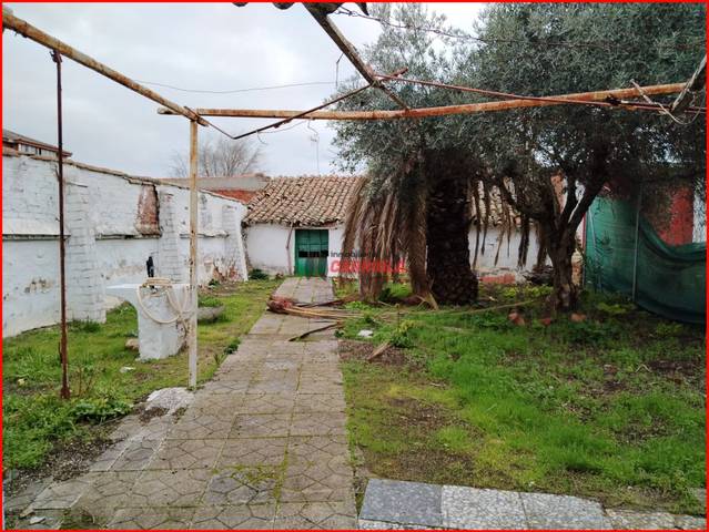 Casa adosada en Venta en Quismondo