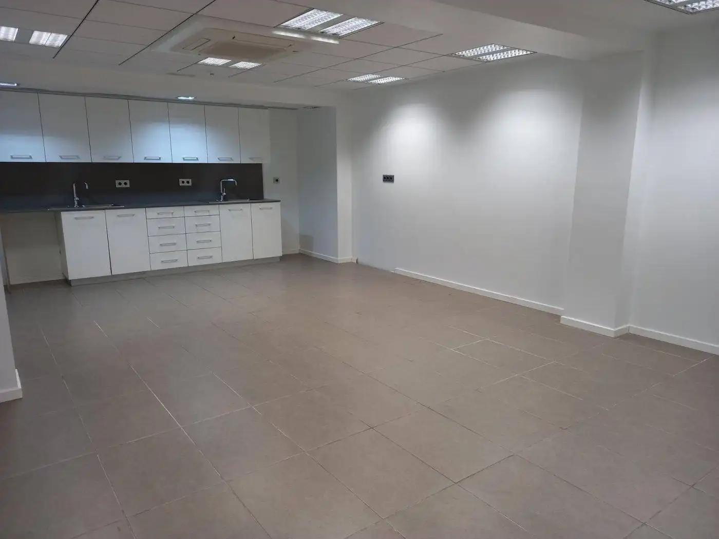 Nave industrielle à vendre à La Algoda - Matola - Llano de San José, imagen 3