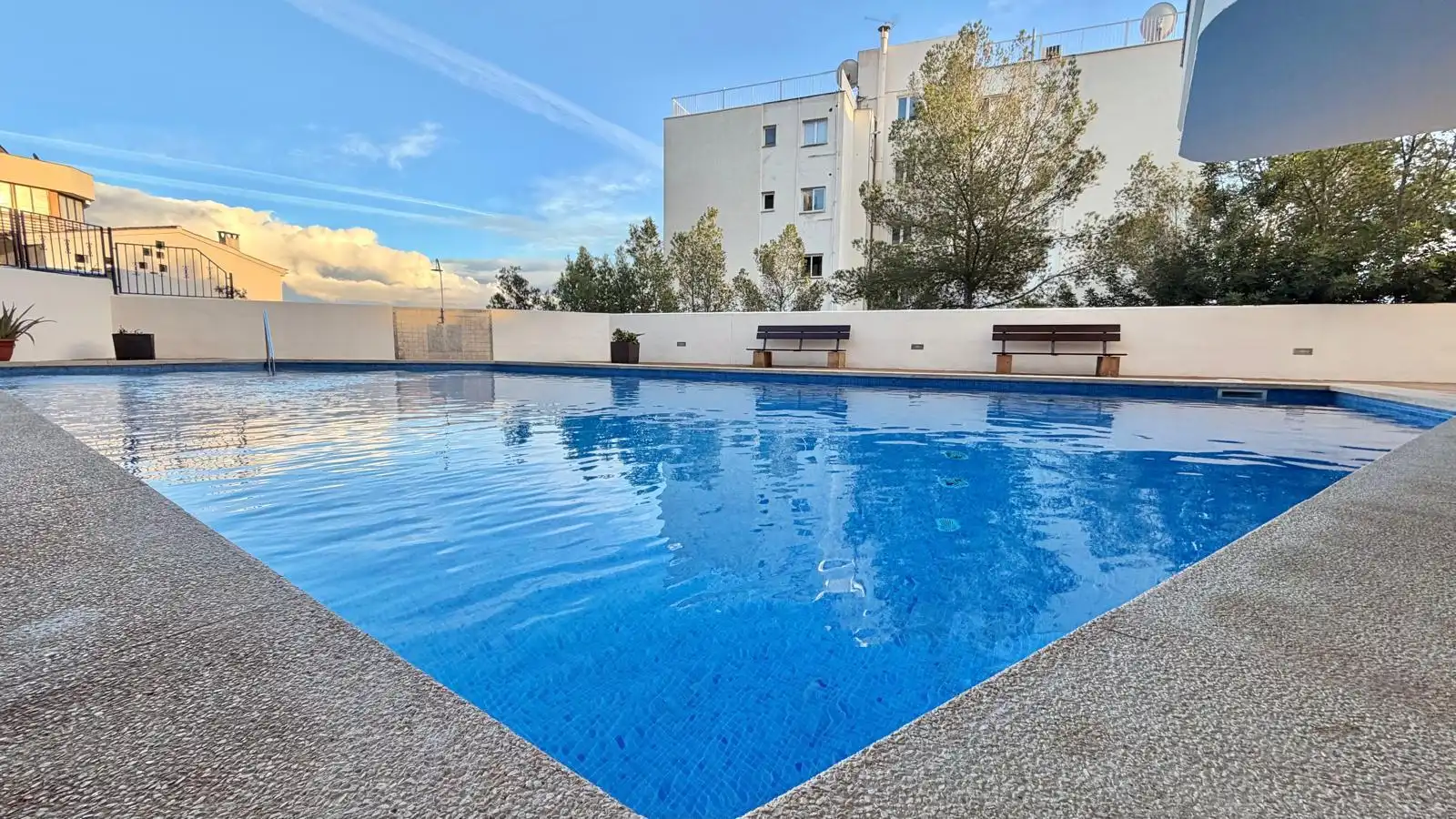 Piscina de Piso en venta en  Palma de Mallorca con Aire acondicionado, Terraza y Piscina comunitaria