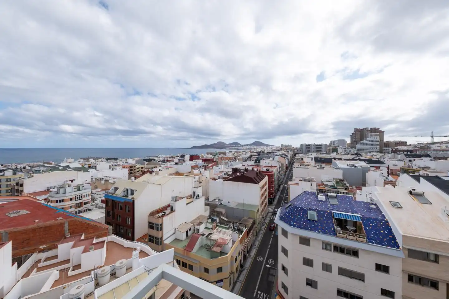 Vista exterior de Piso en venta en Las Palmas de Gran Canaria con Terraza y Amueblado