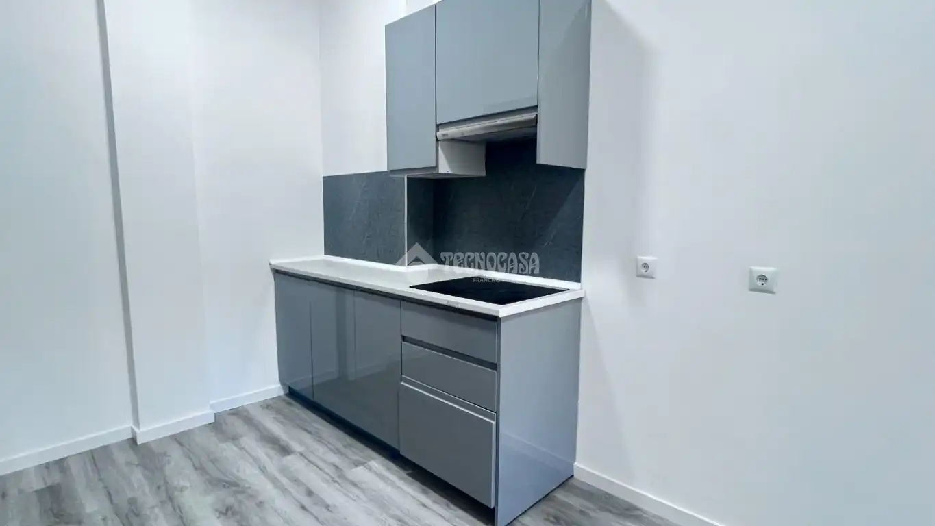 Cocina de Piso en venta en Alcalá de Henares con Aire acondicionado