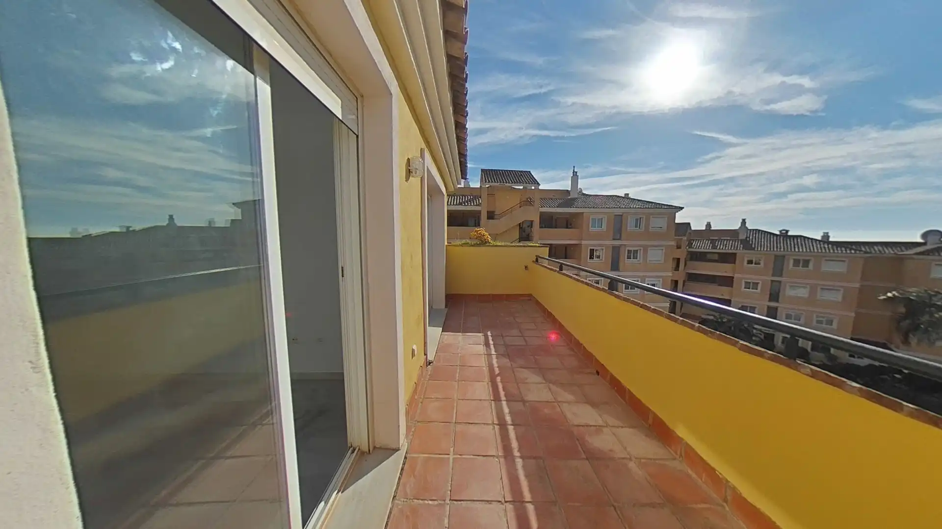 Terraza de Piso en venta en Mijas con Trastero y Piscina