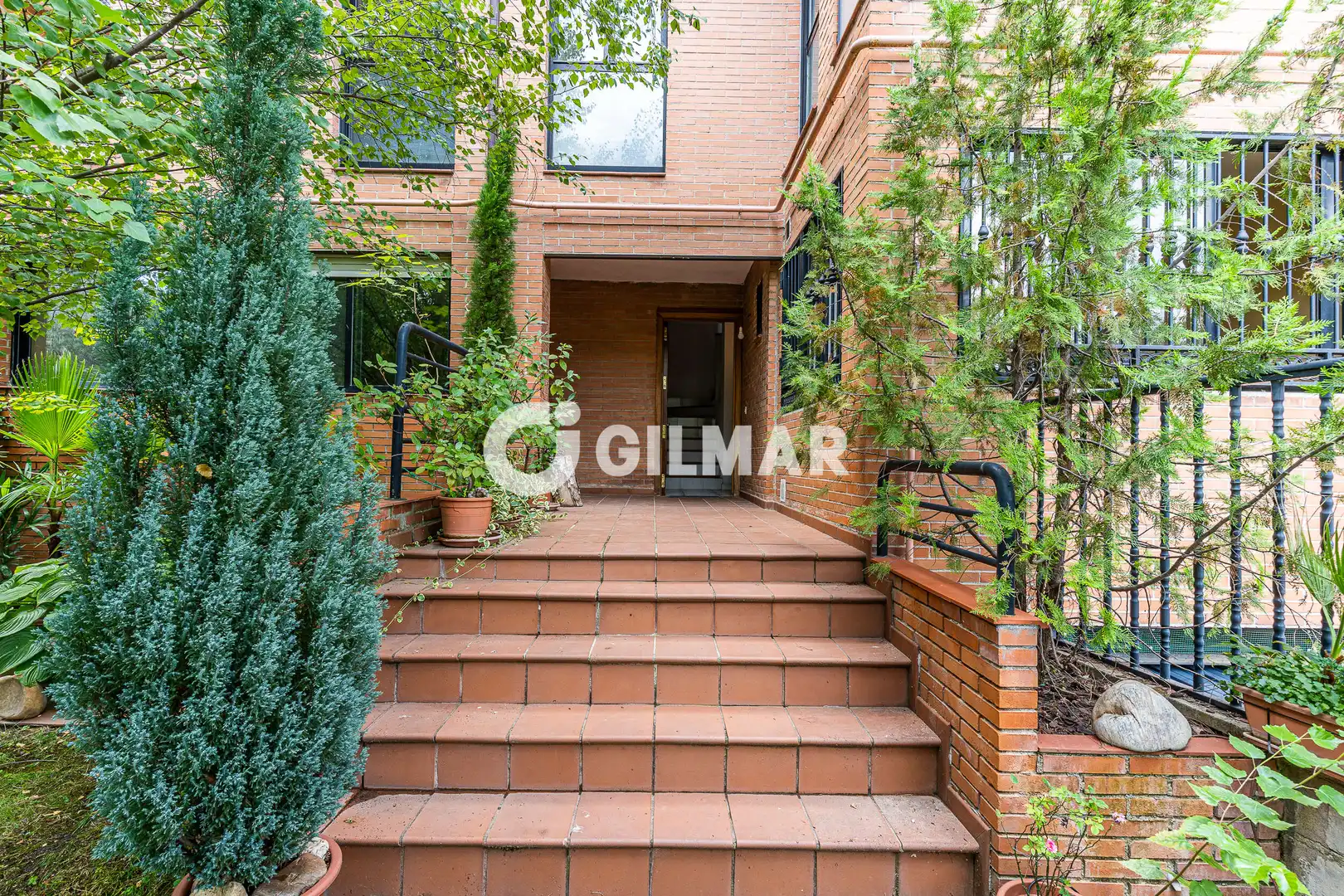 Garden of Detached homes for sale in Pozuelo de Alarcón  with Heating, Private garden and Swimming Pool