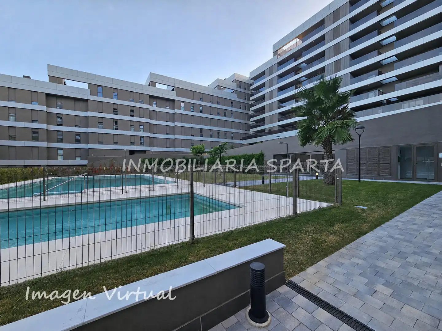 Swimming pool of Flat for rent in Tomares  with Air Conditioner, Heating and Terrace