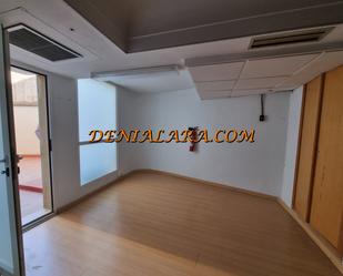Office for sale in Dénia  with Air Conditioner