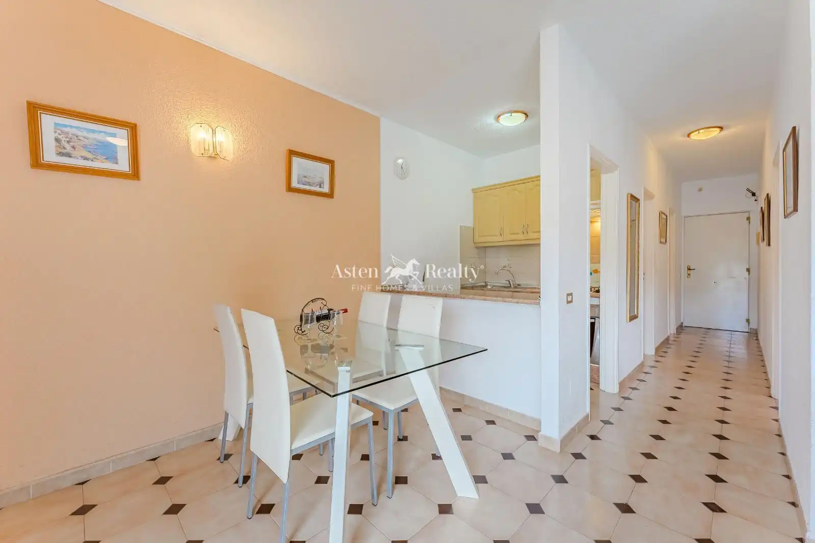 Apartament en venda a Austria, San Eugenio Alto
